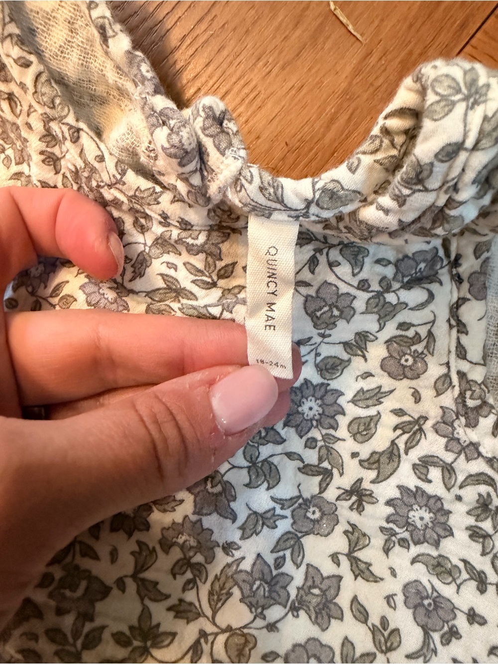 Quincy Mae Baby Floral Peplum Top & Muslin Bloomers Set 18-24 Months - Picture 2 of 2